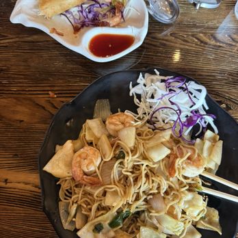 Sumo Sushi Thai And Bar - Shrimp Yakisoba and spring rolls - Thai Near Me - Nashville, Tennessee