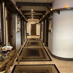 Allora Day Spa - Downtown Orlando - Our beautiful hallway
