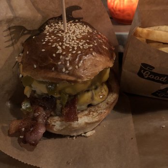 Garage - Animal Style - Burgers Near Me - Höganäs, M Garage - Animal Style - Burgers Near Me - Höganäs, M