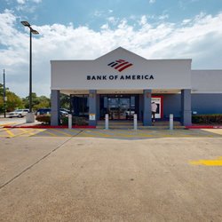 Bank of America Financial Center - Storefront