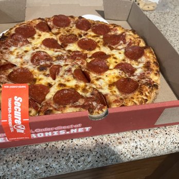 Pepperoni's Pizza - Birnham Woods - Medium pizza. Hand tossed - Pizza Near Me - Spring, Texas Pepperoni's Pizza - Birnham Woods - Medium pizza. Hand tossed - Pizza Near Me - Spring, Texas