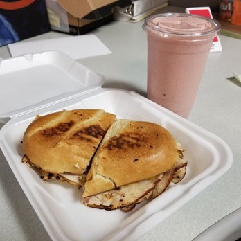 Taster's Paradise Mobile Cafe' & Bakery - Turkey with stuffing sandwich served hot. A smoothie to round it out. - Coffee & Tea Near Me Taster's Paradise Mobile Cafe' & Bakery - Turkey with stuffing sandwich served hot. A smoothie to round it out. - Coffee & Tea Near Me