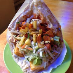 Imbiss Pizza Pasta - Halloumi im brot. Nom, nom, nom.