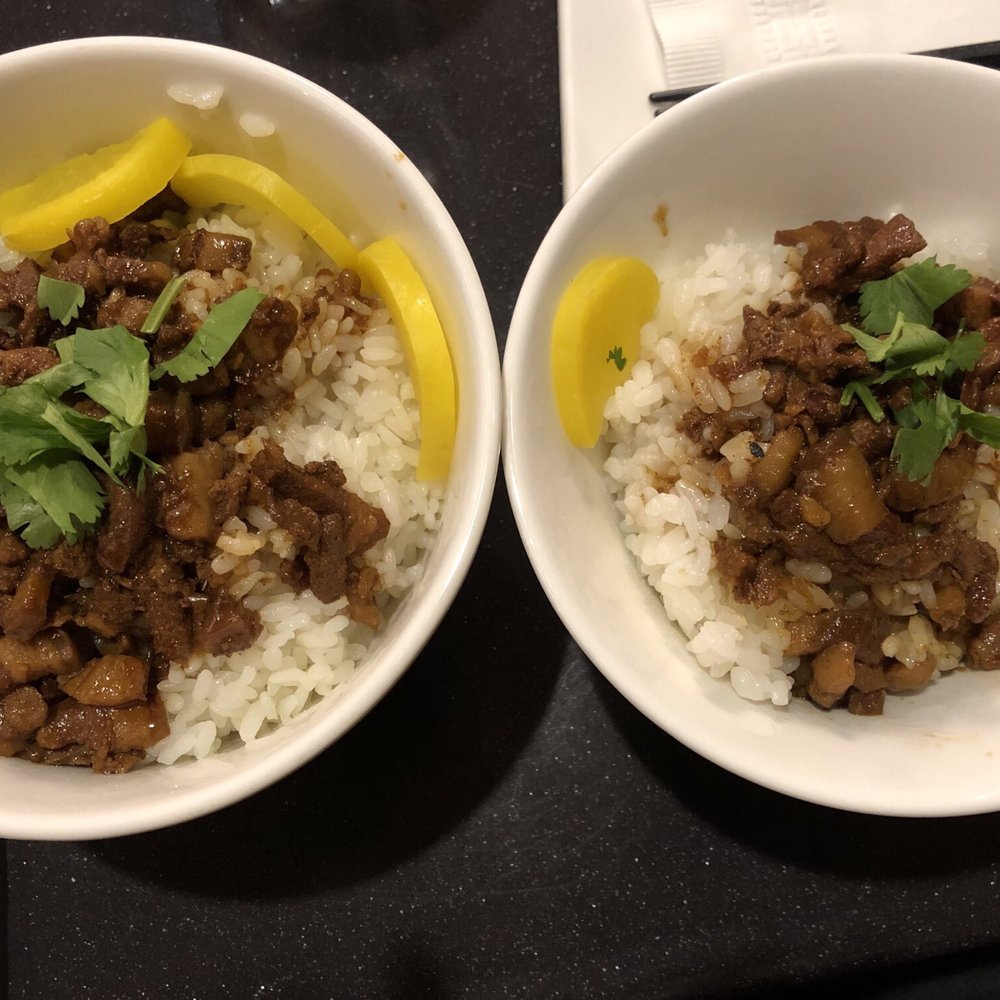 Facing East - Spiced pork stew- Large vs Small - Chinese Near Me - Bellevue, Washington Facing East - Spiced pork stew- Large vs Small - Chinese Near Me - Bellevue, Washington