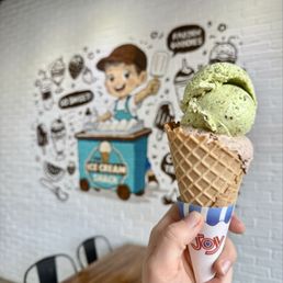 Ferrero Rocher and Dubai chocolate ice cream Ferrero Rocher and Dubai chocolate ice cream