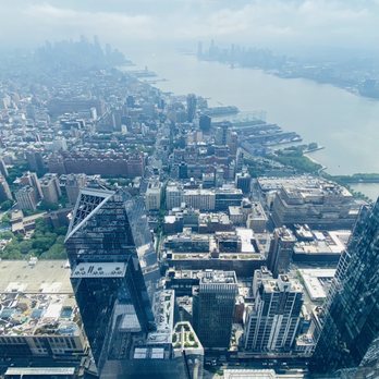 The Edge - Apartments Near Me - Brooklyn, New York The Edge - Apartments Near Me - Brooklyn, New York