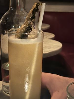 Entwine Cocktail Bar by null