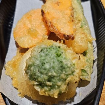 Sushi Damu - Mixed tempura- 4.5 stars - Sushi Bars Near Me - Tustin, California Sushi Damu - Mixed tempura- 4.5 stars - Sushi Bars Near Me - Tustin, California