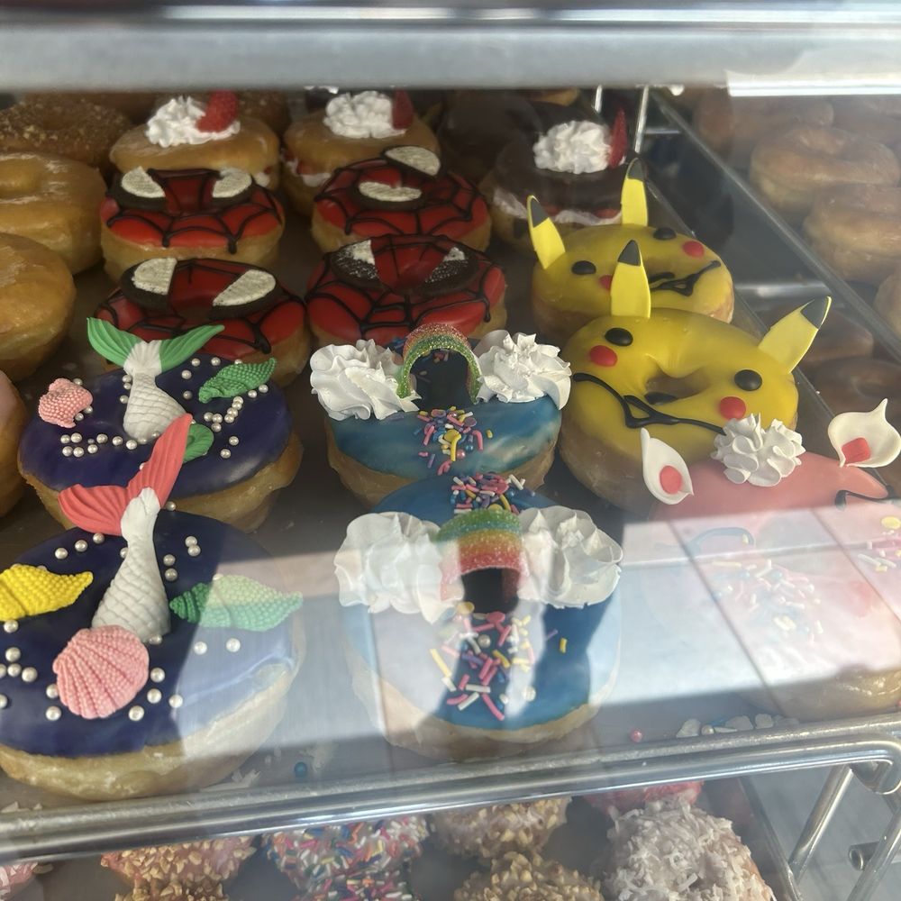 Paradise Donuts & Ice Cream - Beautiful donuts - Donuts Near Me - Modesto, California Paradise Donuts & Ice Cream - Beautiful donuts - Donuts Near Me - Modesto, California