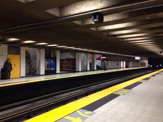 TABAGIE STATION METRO PLACE D’ARMES - Updated February 2026 - 960 Saint ...