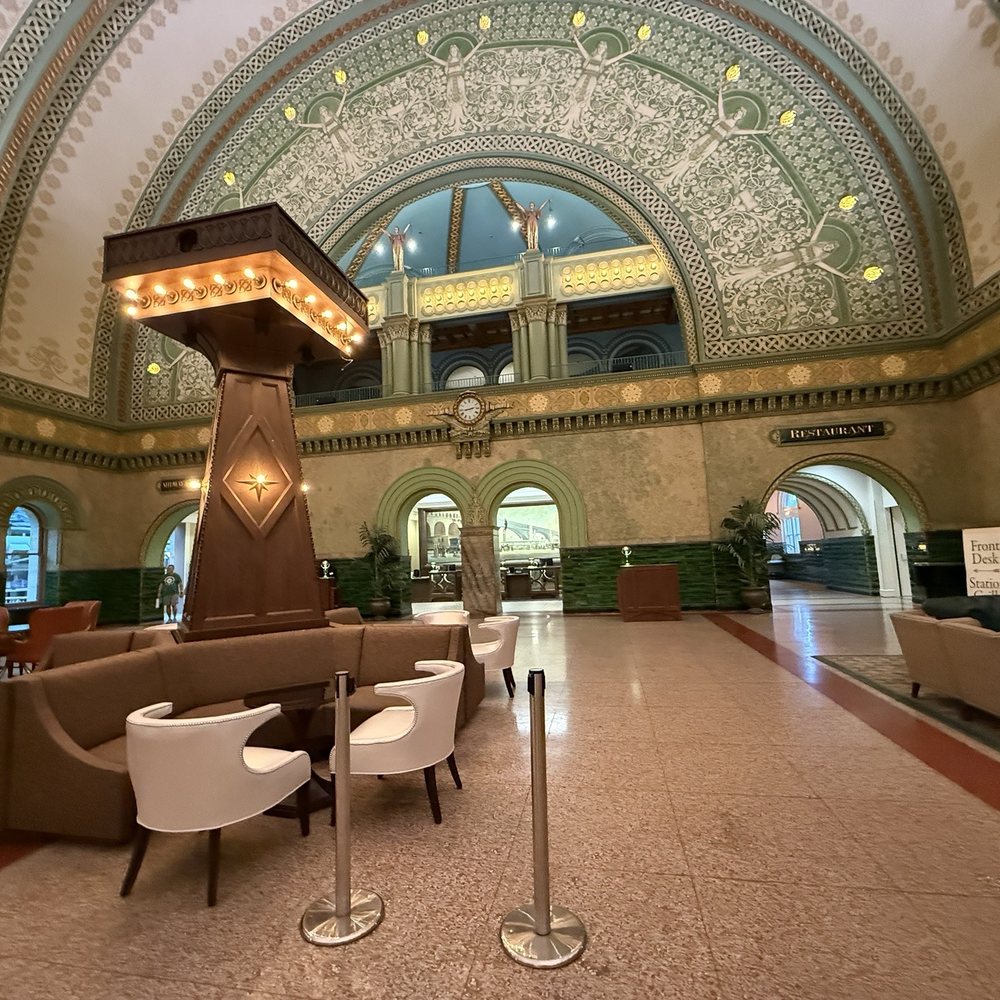 St. Louis Union Station - Hotels Near Me - St. Louis, Missouri