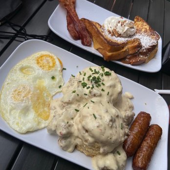 Ruby Sunshine Charlotte Southend - Biscuits and Gravy and Seasonal Stuffed French Toast - Breakfast & Brunch Near Me - Charlotte, North Carolina Ruby Sunshine Charlotte Southend - Biscuits and Gravy and Seasonal Stuffed French Toast - Breakfast & Brunch Near Me - Charlotte, North Carolina