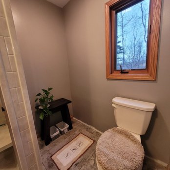 Bath R Us - a bathroom with a toilet and a window - General Contractors Near Me - Medina, Ohio Bath R Us - a bathroom with a toilet and a window - General Contractors Near Me - Medina, Ohio