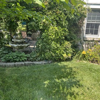 Robards & Sons Lawn Care - Gardeners Near Me - Greenwood, Indiana Robards & Sons Lawn Care - Gardeners Near Me - Greenwood, Indiana