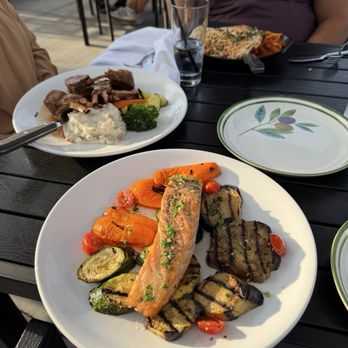 Frankie's Since 1988 - Italian Near Me - Tinley Park, Illinois
