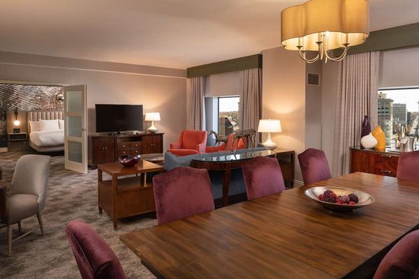Hilton Lexington/Downtown by null