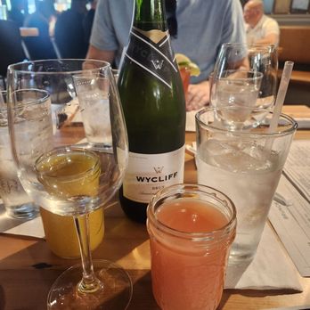 Ripple & Company - Mimosa service at brunch - Barbeque Near Me - Lafayette, Indiana Ripple & Company - Mimosa service at brunch - Barbeque Near Me - Lafayette, Indiana
