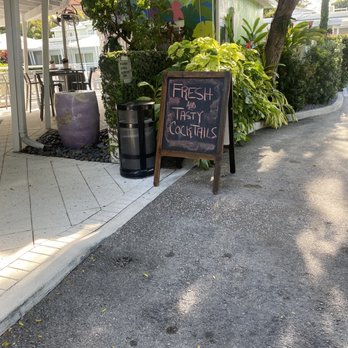 Orchid Key Inn - Entrance to the bar and pool area - Hotels Near Me - Key West, Florida Orchid Key Inn - Entrance to the bar and pool area - Hotels Near Me - Key West, Florida