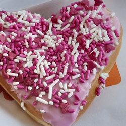 Dunkin' - Valentine donut limited time