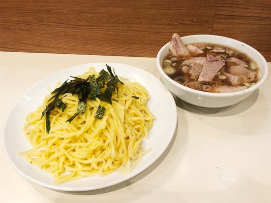 Ramen Horiuchi by null