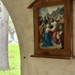 St Paul the Apostle Catholic Church - Marian prayer space and stations outside