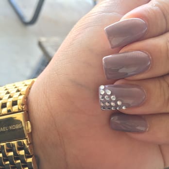 NV - US Nails - Ty does an amazing job. Gel polish on my acrylic overlay. - Nail Salons Near Me - Vacaville, California