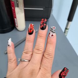 Lavender Nails & Spa - I wasn't too sure what I wanted so I decided to pick quite a few and let me tell you Win did a MAGNIFICENT job on it all.