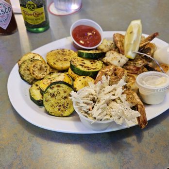 Texas Pit Oyster Bar - Grilled shrimp and grilled vegetables - Seafood Near Me - Fort Worth, Texas Texas Pit Oyster Bar - Grilled shrimp and grilled vegetables - Seafood Near Me - Fort Worth, Texas