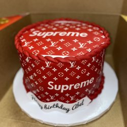 Cakes for all occasions of all sizes!