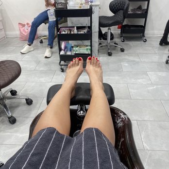 Sun Nails - Pedi by Chi, shes heaven sent! - Nail Salons Near Me - Los Angeles, California