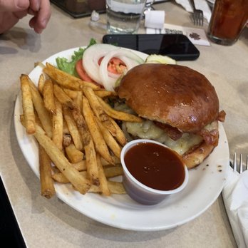 Silver Grill Cafe - 1/2 pound burger - Breakfast & Brunch Near Me - Fort Collins, Colorado
