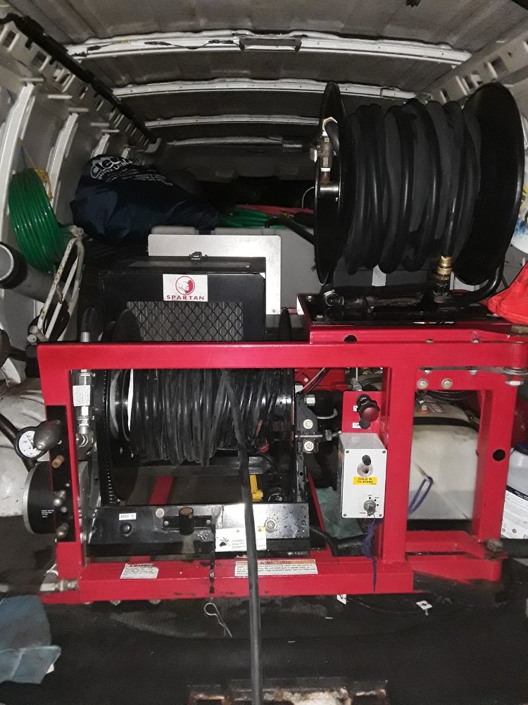 Slide of R & J Full Cleaning