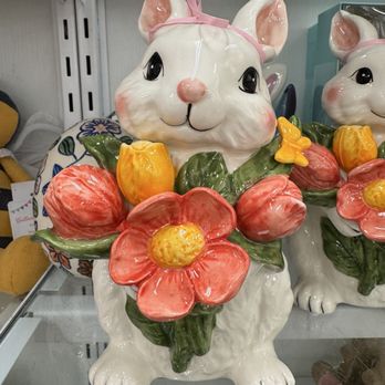 Marshalls & HomeGoods - This just makes me want to smile - Department Stores Near Me - Mountain View, California