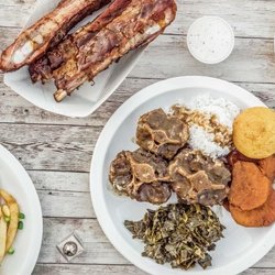 Mama Ru's Kitchen - Oxtail Plate, BBQ Pork Ribs, Chopped Beef Fries and Fried Pork Ribs