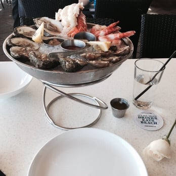 Oceans 234 - Big dish. Some raw stuff. - New American Near Me - Deerfield Beach, Florida
