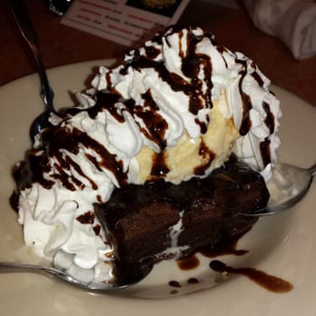 Razzoo's Cajun Cafe - Mud Sundae - Cajun/Creole Near Me - Fort Worth, Texas