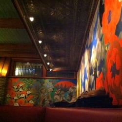 Cantina Feliz - Murals in the dining room
