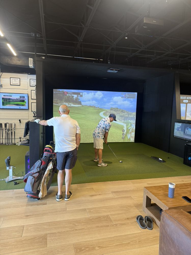 The Clubhouse Hawaii Logo