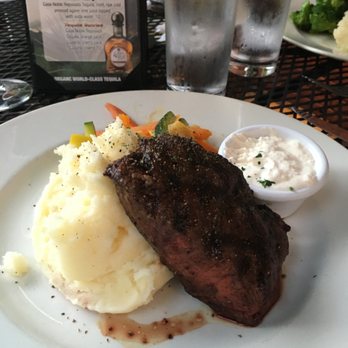 Cotton - Steak with horseradish cream - Cocktail Bars Near Me - Manchester, New Hampshire Cotton - Steak with horseradish cream - Cocktail Bars Near Me - Manchester, New Hampshire
