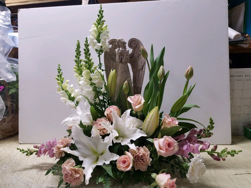 TRILLIUM’S COURTYARD FLORIST 17 Photos & 18 Reviews Florists 2195