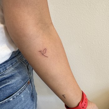 Unico Artistry - Fine line tiny tattoo by master artist/owner Anh. Book with her online for tiny tattoos - Eyelash Service Near Me - Seattle, Washington Unico Artistry - Fine line tiny tattoo by master artist/owner Anh. Book with her online for tiny tattoos - Eyelash Service Near Me - Seattle, Washington