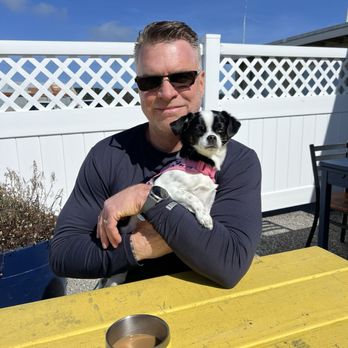 Pilot Light - Out door seating - Breakfast & Brunch Near Me - Half Moon Bay, California