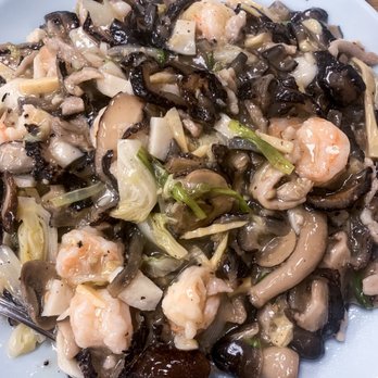 China Point - Seafood Platter with mushroom and shrimp! - Chinese Near Me - Rancho Cucamonga, California China Point - Seafood Platter with mushroom and shrimp! - Chinese Near Me - Rancho Cucamonga, California