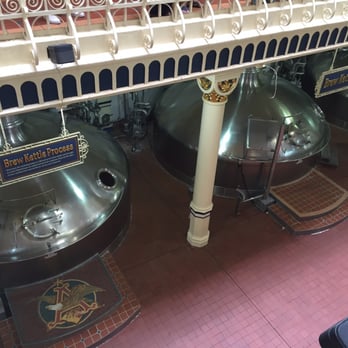 Budweiser Brewery Experience - Beer Tours Near Me - Saint Louis, Missouri