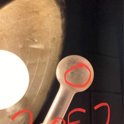 Hayk's Smoke Shop - Hairline crack