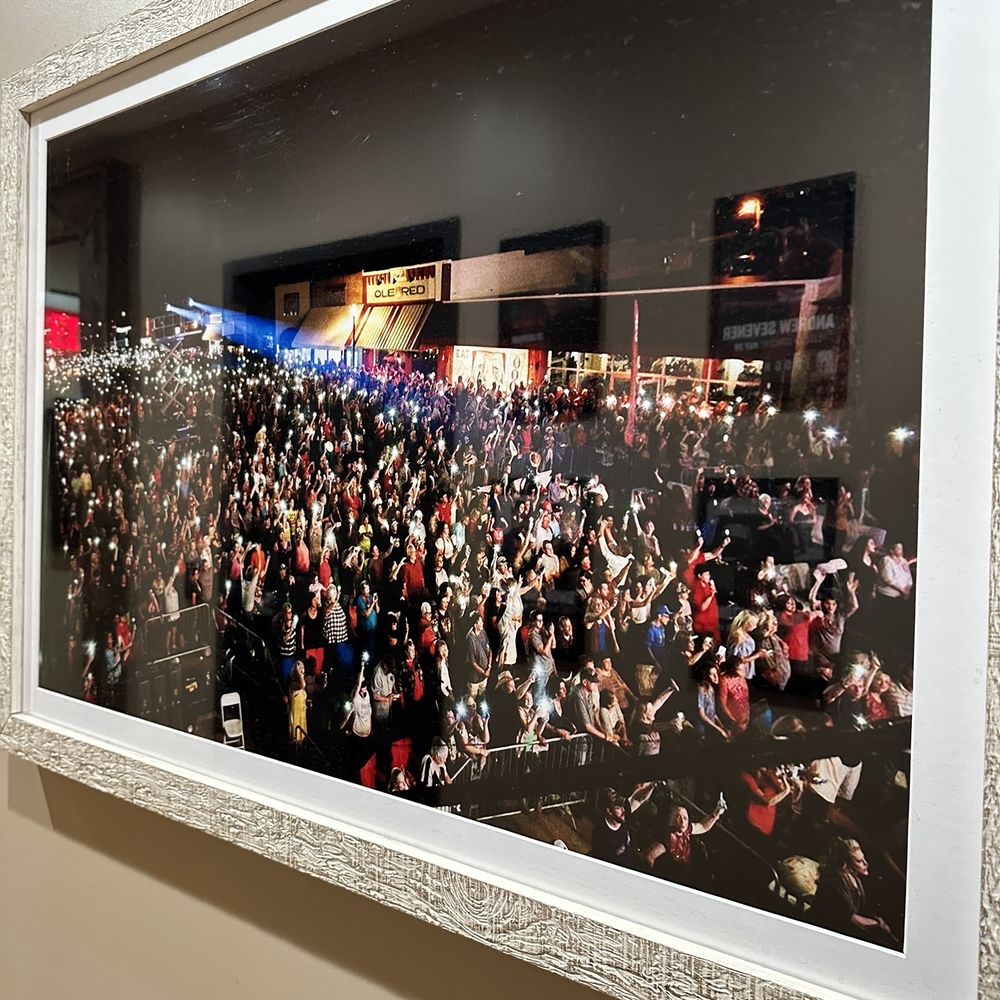 Ole Red - Picture of the huge crowd attending grand opening in 2018 (according to the bartender) - Bars Near Me - Tishomingo, Oklahoma Ole Red - Picture of the huge crowd attending grand opening in 2018 (according to the bartender) - Bars Near Me - Tishomingo, Oklahoma