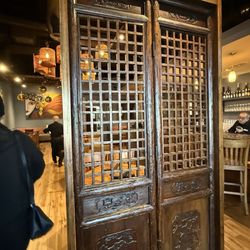 Mah-Jong Chinese Kitchen - Inside