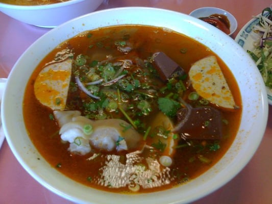 Pho Thanh Huong by null