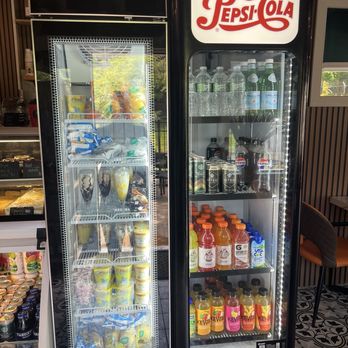 Red Fox Marketplace - Coffee & Tea Near Me - Middletown, Connecticut