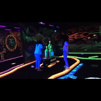 Cali Glo Indoor Entertainment - Mini Golf Near Me - Elk Grove, California